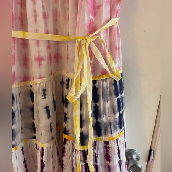 Charina Sarte Holi Midi Dress - Picture 4 of 9